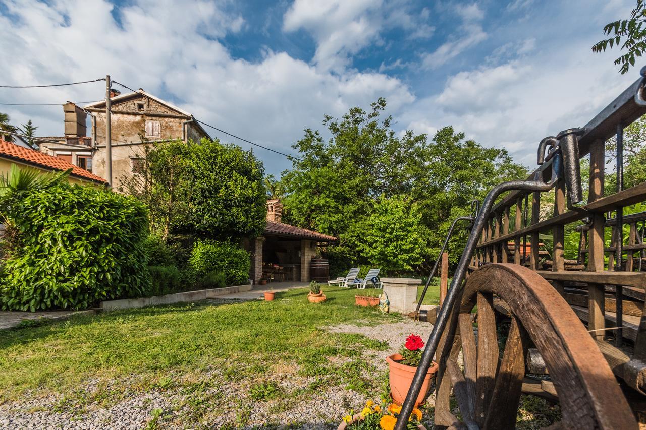 Apartments Villa Susanj マトゥリ エクステリア 写真